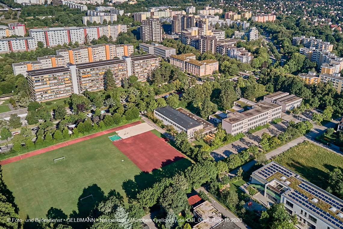 16.08.2020 - Baustelle zur Grundschule am Karl-Marx-Ring 52-62 in Neuperlach