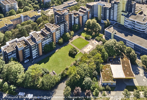 20.08.2020 - Marx-Zentrum und Karl-Marx-Ring 52-62 und Studentenwohnheim in Neuperlach