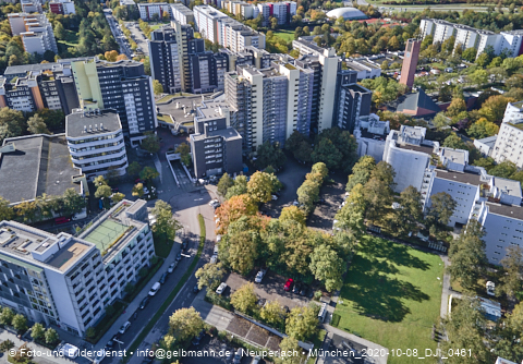 08.10.2020 - Marx-Zentrum und Karl-Marx-Ring 52-62 und Studentenwohnheim in Neuperlach