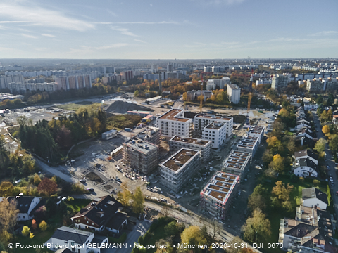 31.10.2020 - DEMOS-Baustelle und BayernHeim-Baustelle Alexiqauartier in Neuperlach