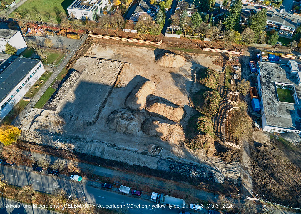 31.10.2020 - Grundschule am Karl-Marx-Ring von Oben in Neuperlach