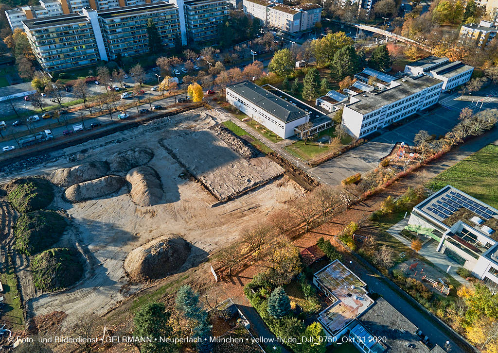 31.10.2020 - Grundschule am Karl-Marx-Ring von Oben in Neuperlach