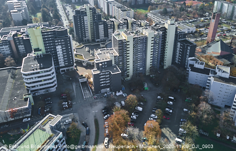 12.11.2020 - Marx-Zentrum und Karl-Marx-Ring 52-62 und Studentenwohnheim in Neuperlach
