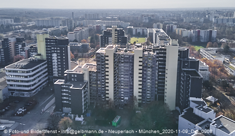12.11.2020 - Marx-Zentrum und Karl-Marx-Ring 52-62 und Studentenwohnheim in Neuperlach