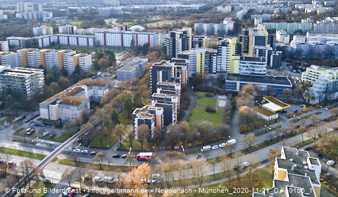 21.11.2020 - Marx-Zentrum und Karl-Marx-Ring 52-62 und Studentenwohnheim in Neuperlach