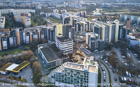 21.11.2020 - Marx-Zentrum und Karl-Marx-Ring 52-62 und Studentenwohnheim in Neuperlach