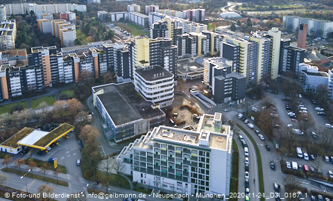 21.11.2020 - Marx-Zentrum und Karl-Marx-Ring 52-62 und Studentenwohnheim in Neuperlach