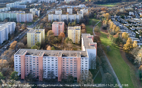 21.11.2020 - Marx-Zentrum und Karl-Marx-Ring 52-62 und Studentenwohnheim in Neuperlach