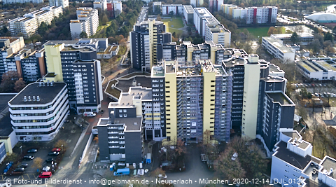 14.12.2020 - Marx-Zentrum und Karl-Marx-Ring 52-62 und Studentenwohnheim in Neuperlach
