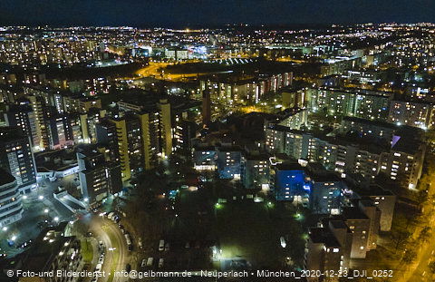 23.12.2020 - Marx-Zentrum und Karl-Marx-Ring 52-62 und Studentenwohnheim in Neuperlach