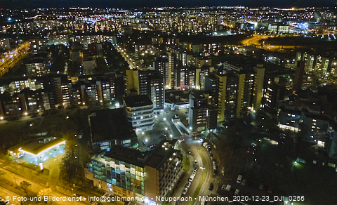 23.12.2020 - Marx-Zentrum und Karl-Marx-Ring 52-62 und Studentenwohnheim in Neuperlach