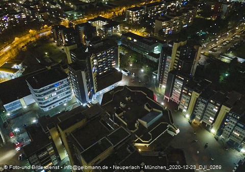 23.12.2020 - Marx-Zentrum und Karl-Marx-Ring 52-62 und Studentenwohnheim in Neuperlach