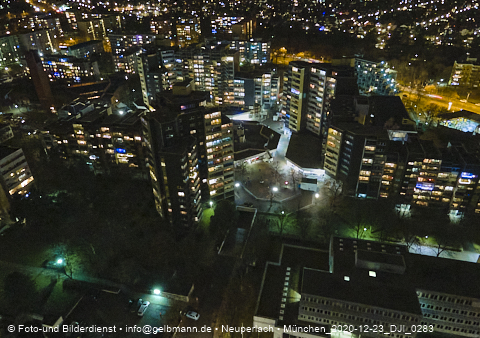 23.12.2020 - Marx-Zentrum und Karl-Marx-Ring 52-62 und Studentenwohnheim in Neuperlach