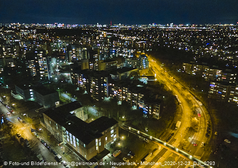 23.12.2020 - Marx-Zentrum und Karl-Marx-Ring 52-62 und Studentenwohnheim in Neuperlach