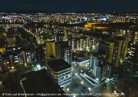 23.12.2020 - Marx-Zentrum und Karl-Marx-Ring 52-62 und Studentenwohnheim in Neuperlach