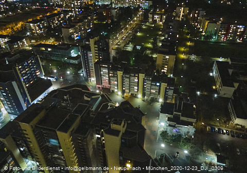 23.12.2020 - Marx-Zentrum und Karl-Marx-Ring 52-62 und Studentenwohnheim in Neuperlach