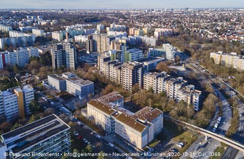 31.12.2020 - Marx-Zentrum und Karl-Marx-Ring 52-62 und Studentenwohnheim in Neuperlach