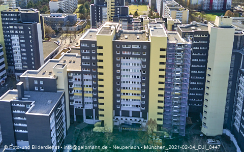 04.02.2021 - Marx-Zentrum und Karl-Marx-Ring 52-62 und Studentenwohnheim in Neuperlach