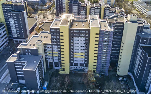 04.02.2021 - Marx-Zentrum und Karl-Marx-Ring 52-62 und Studentenwohnheim in Neuperlach
