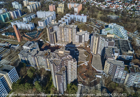 04.02.2021 - Marx-Zentrum und Karl-Marx-Ring 52-62 und Studentenwohnheim in Neuperlach