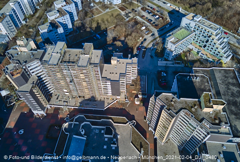 04.02.2021 - Marx-Zentrum und Karl-Marx-Ring 52-62 und Studentenwohnheim in Neuperlach