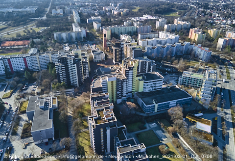 01.03.2021 - Marx-Zentrum und Karl-Marx-Ring 52-62 und Studentenwohnheim in Neuperlach