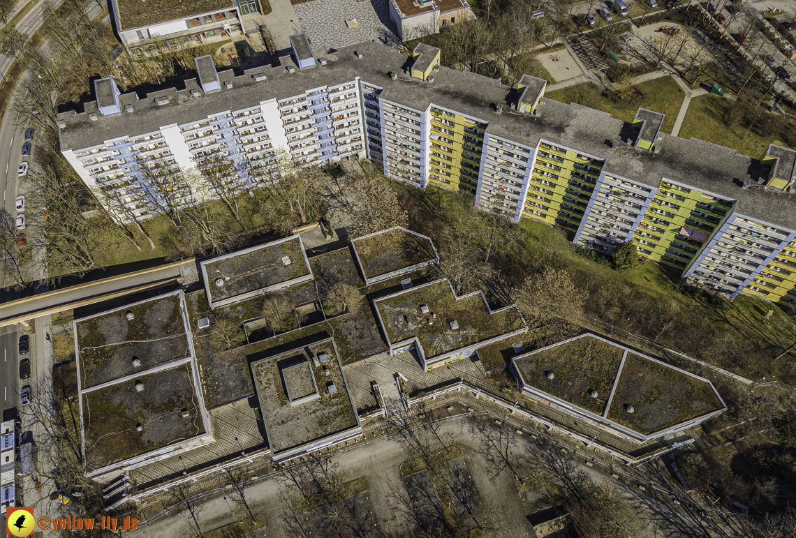 01.03.2021 - Neuperlach mit Quiddezentrum dem Ostpark und Festspielhaus