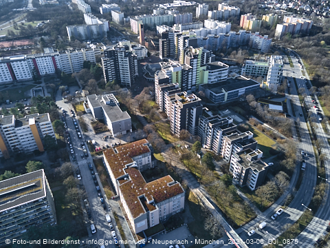 06.03.2021 - Marx-Zentrum und Karl-Marx-Ring 52-62 und Studentenwohnheim in Neuperlach