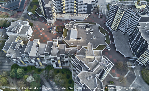 28.04.2021 - Marx-Zentrum und Karl-Marx-Ring 52-62 und Studentenwohnheim in Neuperlach