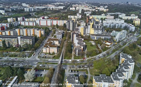 28.04.2021 - Marx-Zentrum und Karl-Marx-Ring 52-62 und Studentenwohnheim in Neuperlach