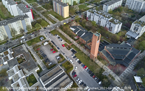 30.04.2021 - Marx-Zentrum und Karl-Marx-Ring 52-62 und Studentenwohnheim in Neuperlach