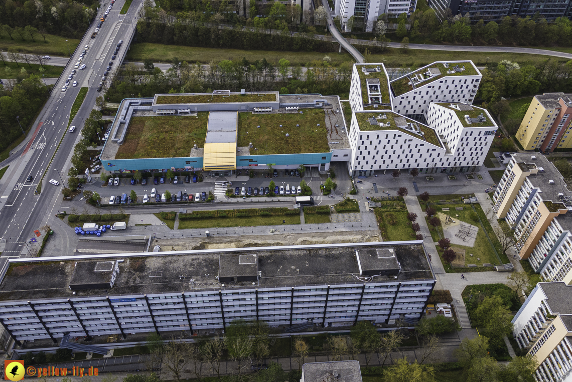 04.05.2021 - Baustelle im Plettzentrum zur Montessori-Schule Neuperlach