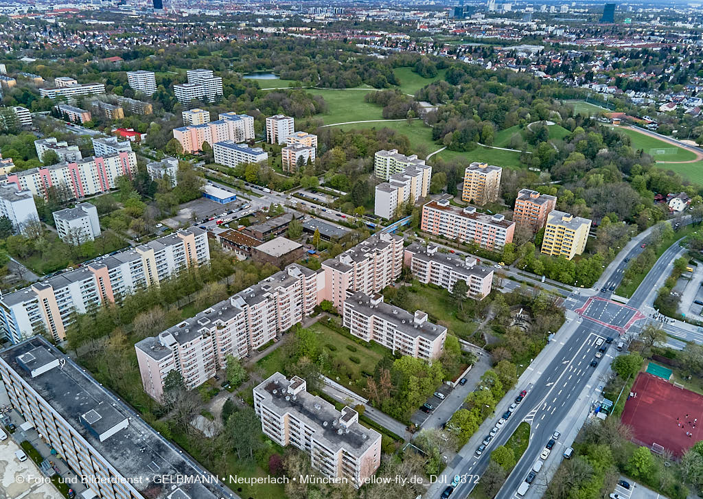 04.05.2021 - Quiddestrasse - Ecke Albert-Schweitzer-Strasse-in-Neuperlach