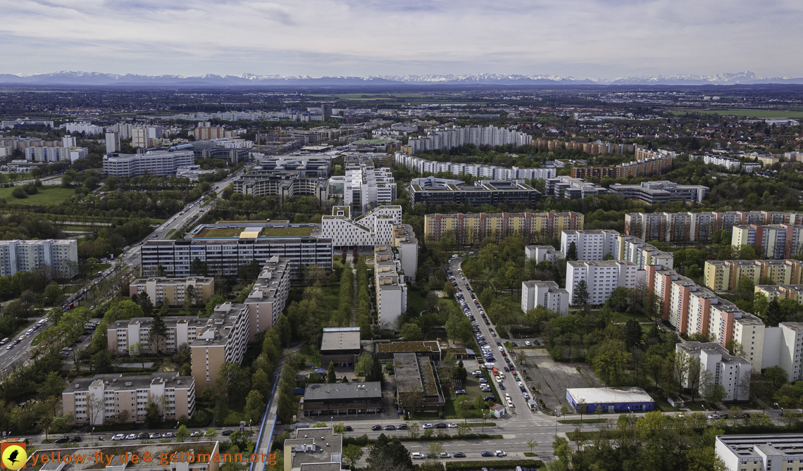 04.05.2021 - Plettzentrum mit Neubau Montessori Schule und Wohnring Neuperlach