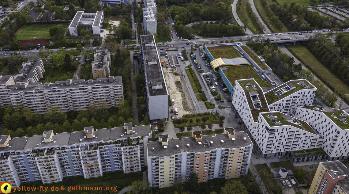 04.05.2021 - Plettzentrum mit Neubau Montessori Schule und Wohnring Neuperlach