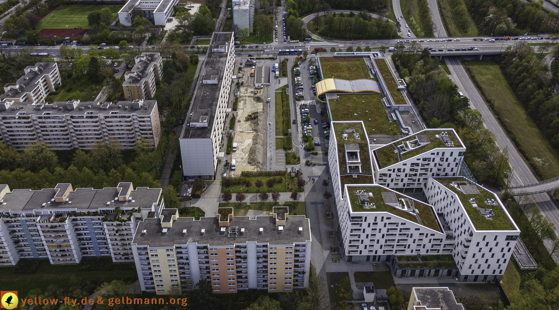 04.05.2021 - Plettzentrum mit Neubau Montessori Schule und Wohnring Neuperlach