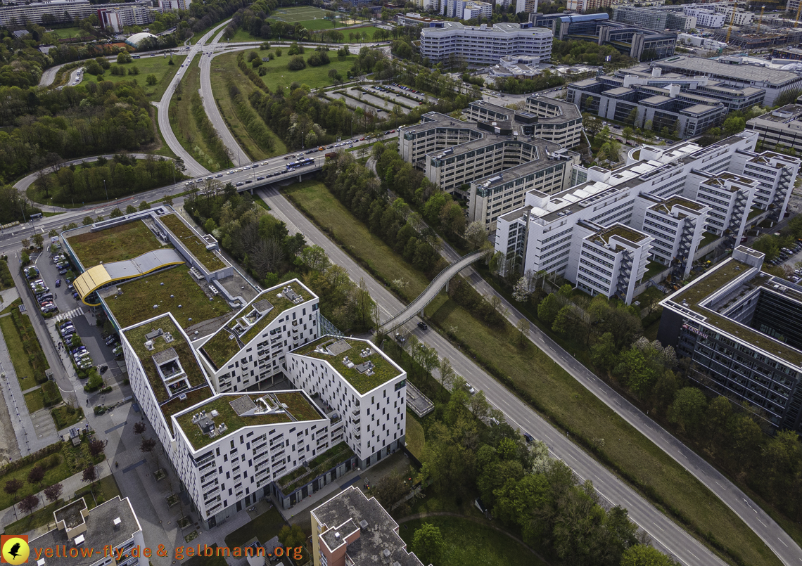 04.05.2021 - Plettzentrum mit Neubau Montessori Schule und Wohnring Neuperlach