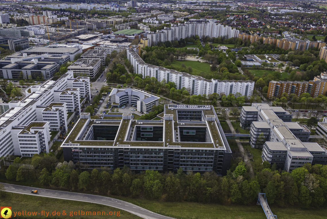 04.05.2021 - Plettzentrum mit Neubau Montessori Schule und Wohnring Neuperlach