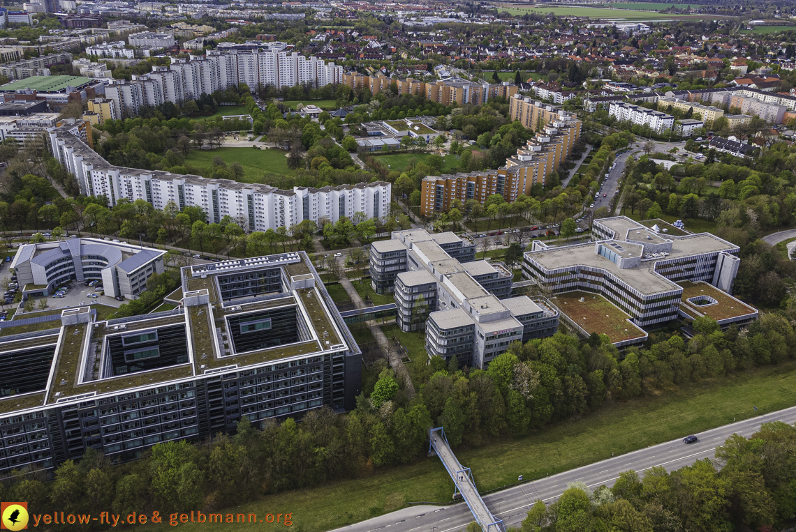 04.05.2021 - Plettzentrum mit Neubau Montessori Schule und Wohnring Neuperlach