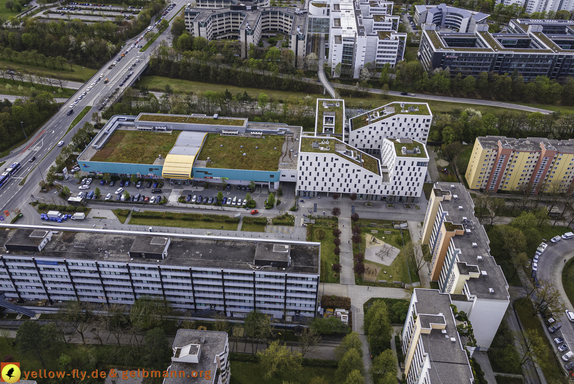 04.05.2021 - Plettzentrum mit Neubau Montessori Schule und Wohnring Neuperlach