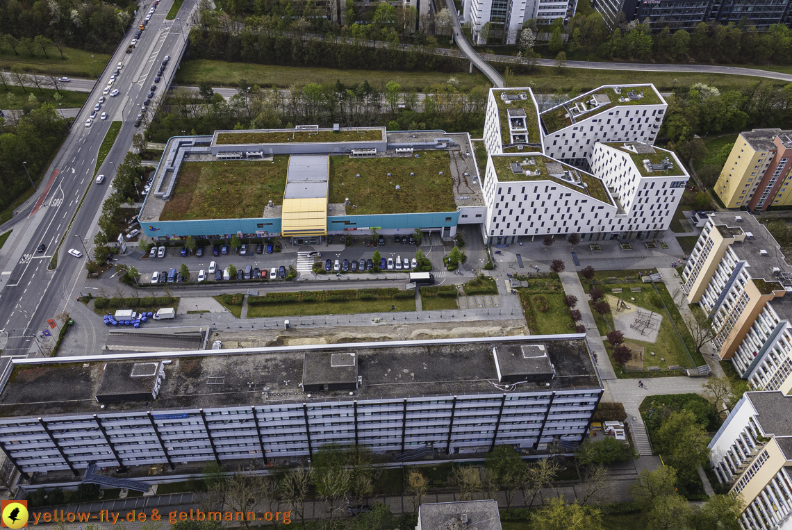 04.05.2021 - Plettzentrum mit Neubau Montessori Schule und Wohnring Neuperlach