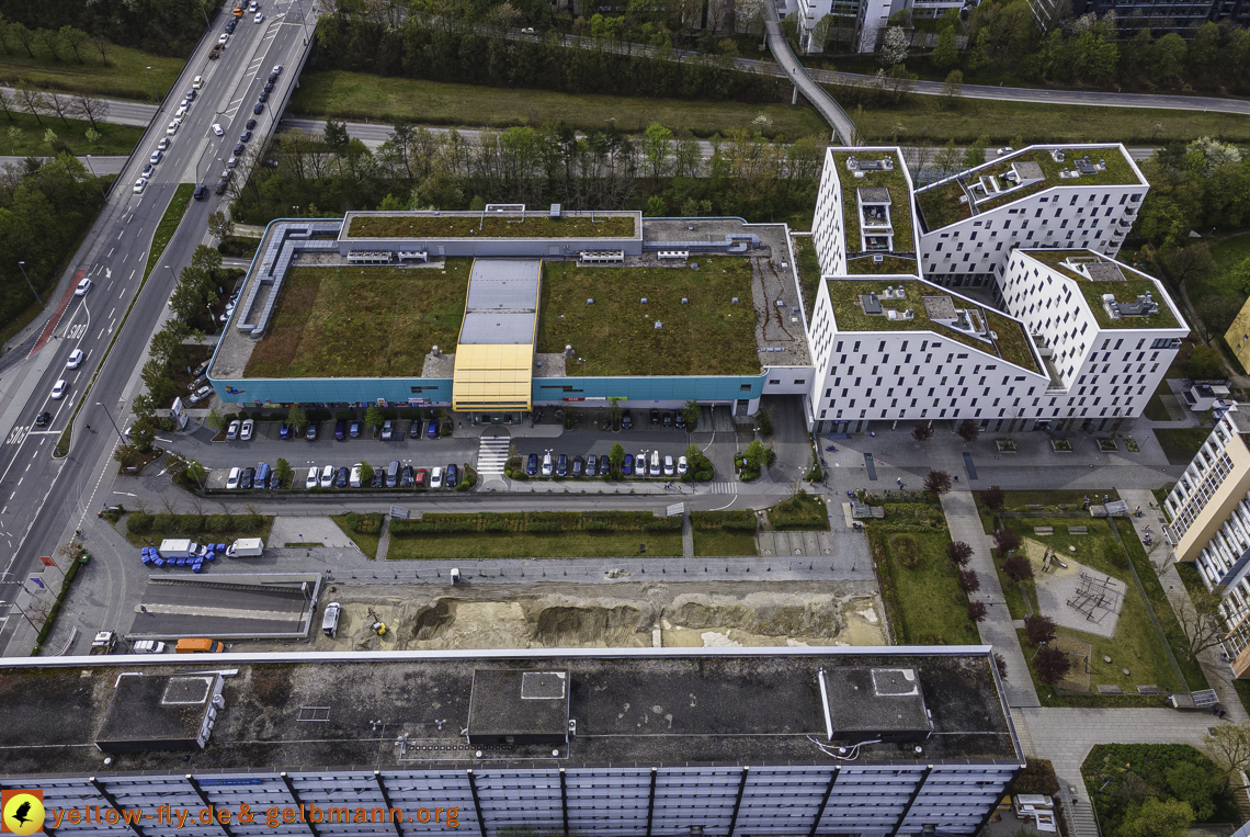 04.05.2021 - Plettzentrum mit Neubau Montessori Schule und Wohnring Neuperlach