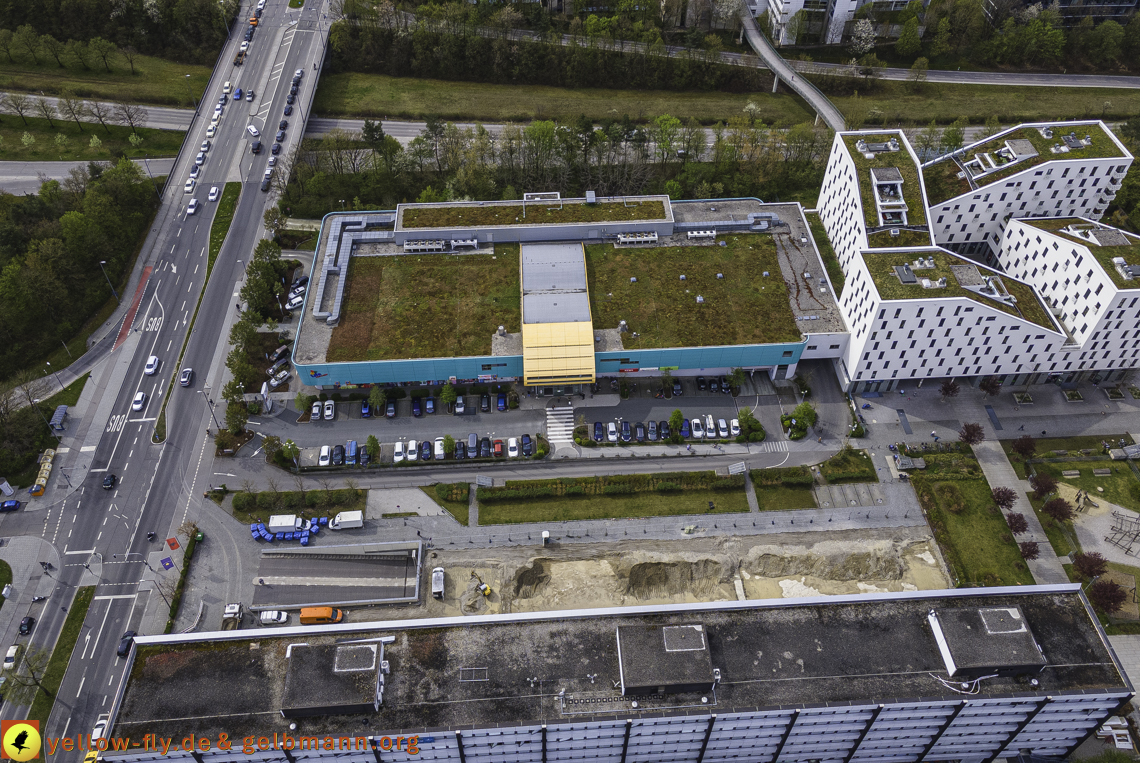 04.05.2021 - Plettzentrum mit Neubau Montessori Schule und Wohnring Neuperlach