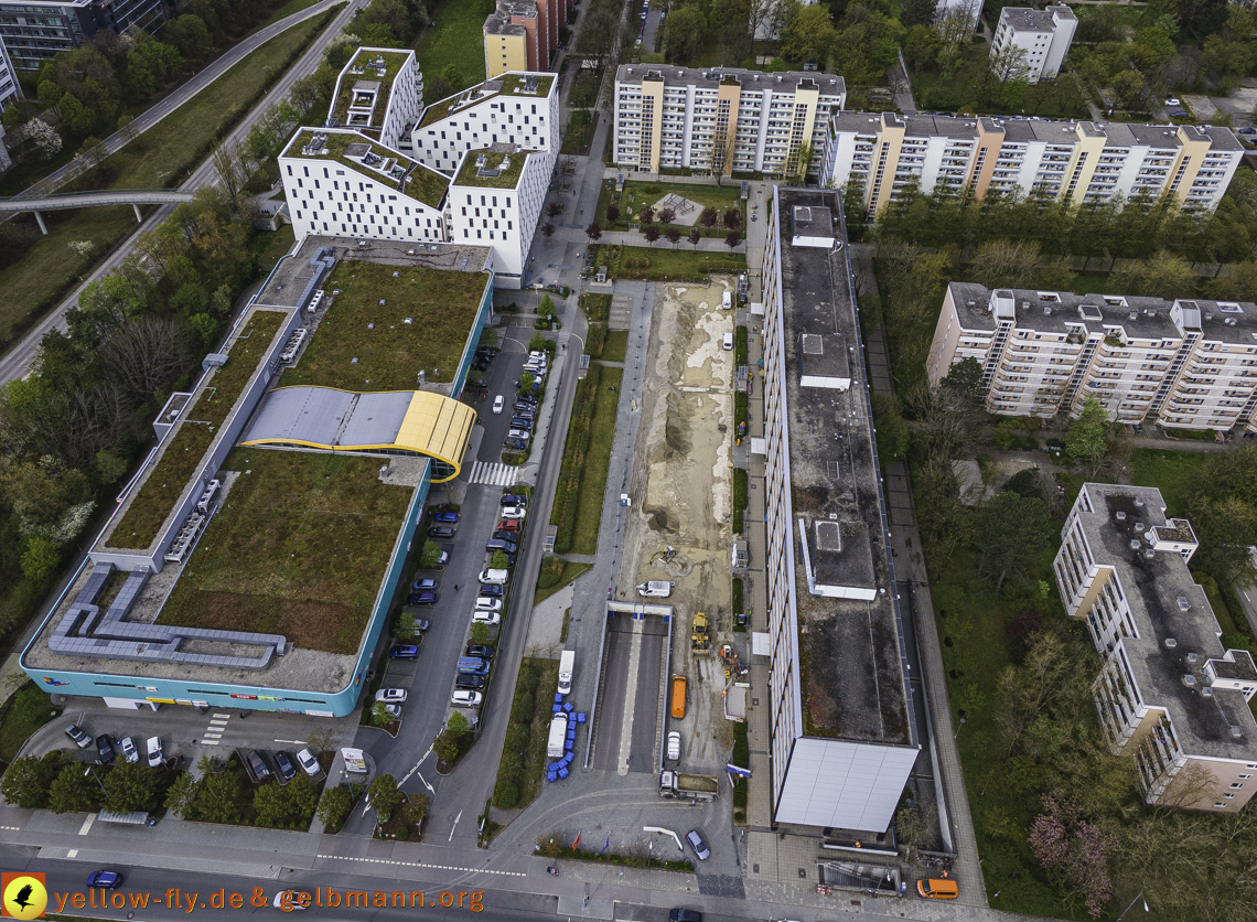 04.05.2021 - Plettzentrum mit Neubau Montessori Schule und Wohnring Neuperlach