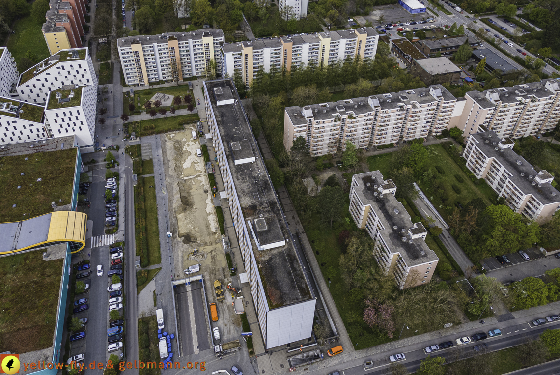 04.05.2021 - Plettzentrum mit Neubau Montessori Schule und Wohnring Neuperlach