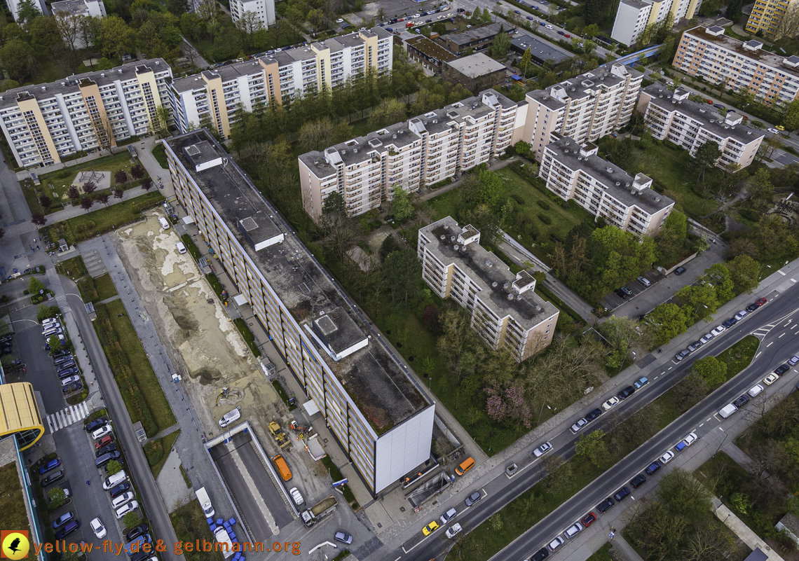 04.05.2021 - Plettzentrum mit Neubau Montessori Schule und Wohnring Neuperlach