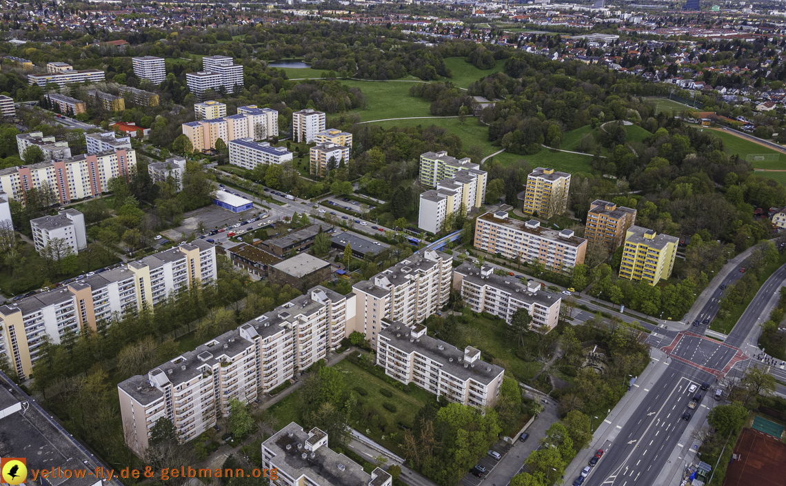 04.05.2021 - Plettzentrum mit Neubau Montessori Schule und Wohnring Neuperlach