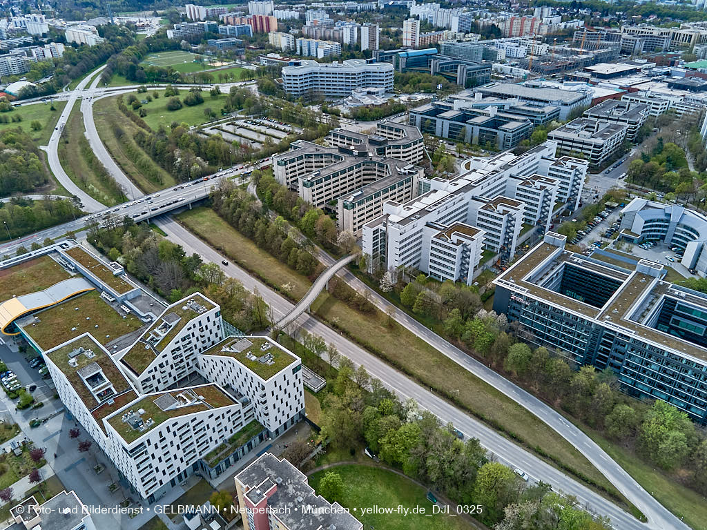 04.05.2021 - Wohnring und Versicherungsgebäude in Neuperlach
