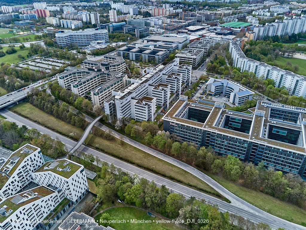 04.05.2021 - Wohnring und Versicherungsgebäude in Neuperlach