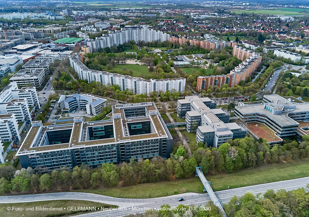04.05.2021 - Wohnring und Versicherungsgebäude in Neuperlach